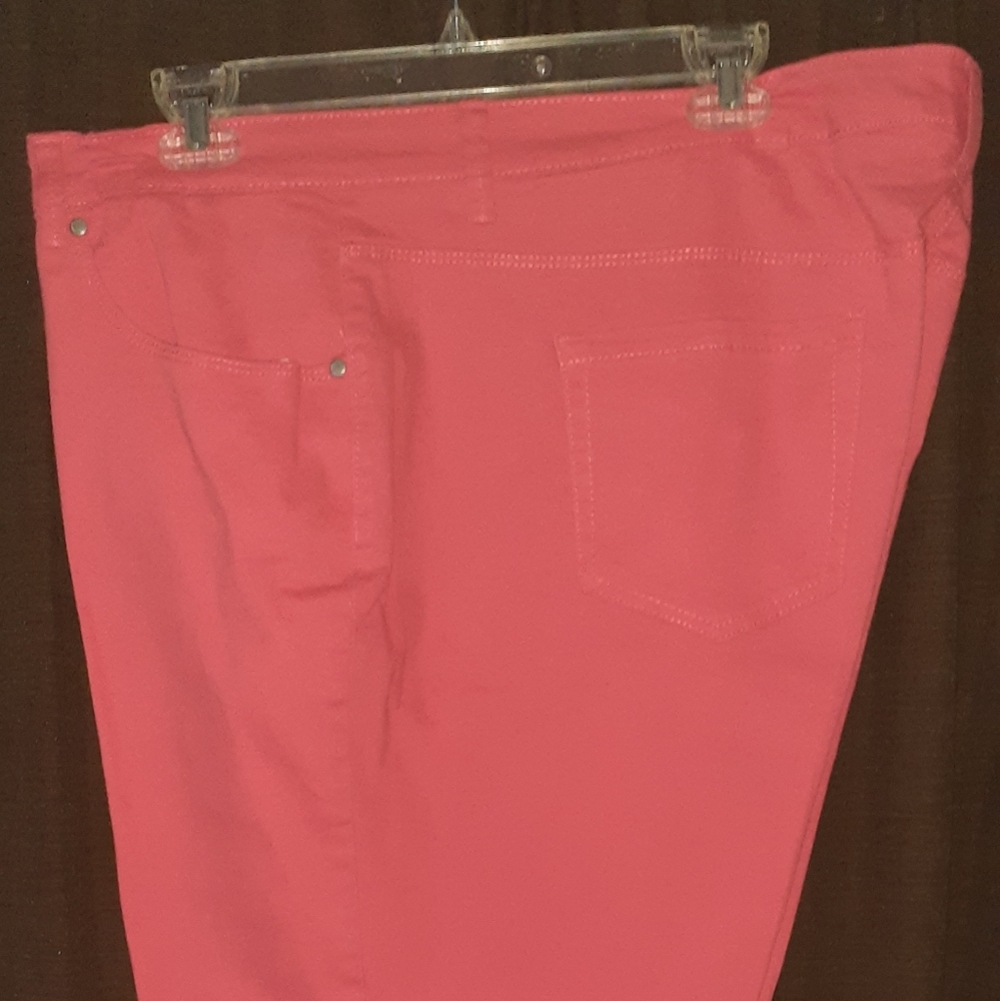 BANDOLION capris